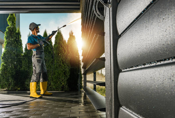 Best Animal Enclosure Cleaning  in Ashland, CA